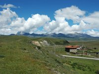 China  Tagong. Grasslands. Few homes. : Asia, China, Mountains, Tagong Grassland